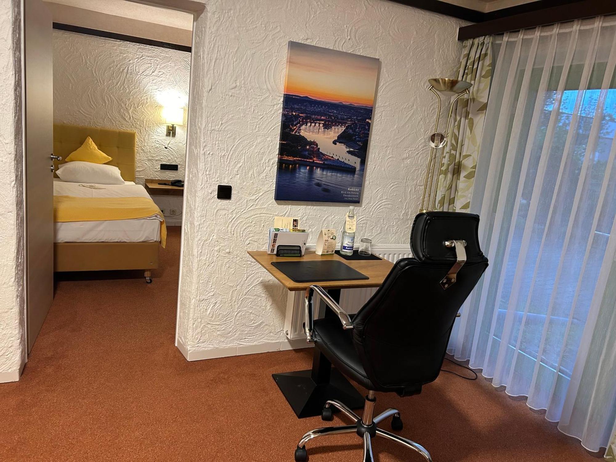 Contel Hotel Koblenz  Exterior photo